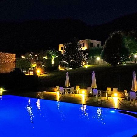 Sotto Il Cielo Hotel Pignola Luaran gambar